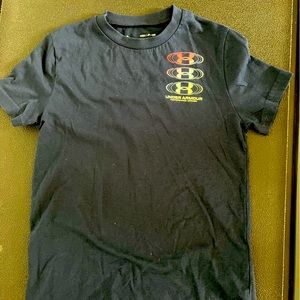 Barley used navy boys T-shirt (all offers will be considered)